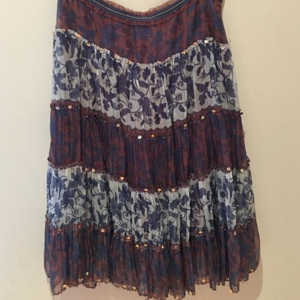Gorgeous maxi skirt. floral tull